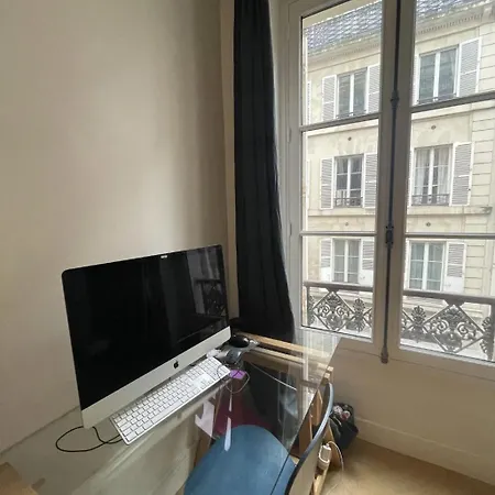 3 Bedrooms In Montmartre Appartamento
